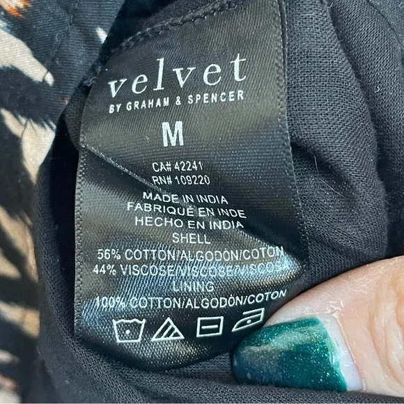 Velvet Graham & Spencer Harmony Nightfall V-Neck Top Women’s Medium NEW W/ TAGS - Picture 9 of 13